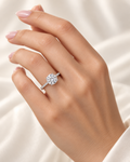 Lumière Solitaire Ring