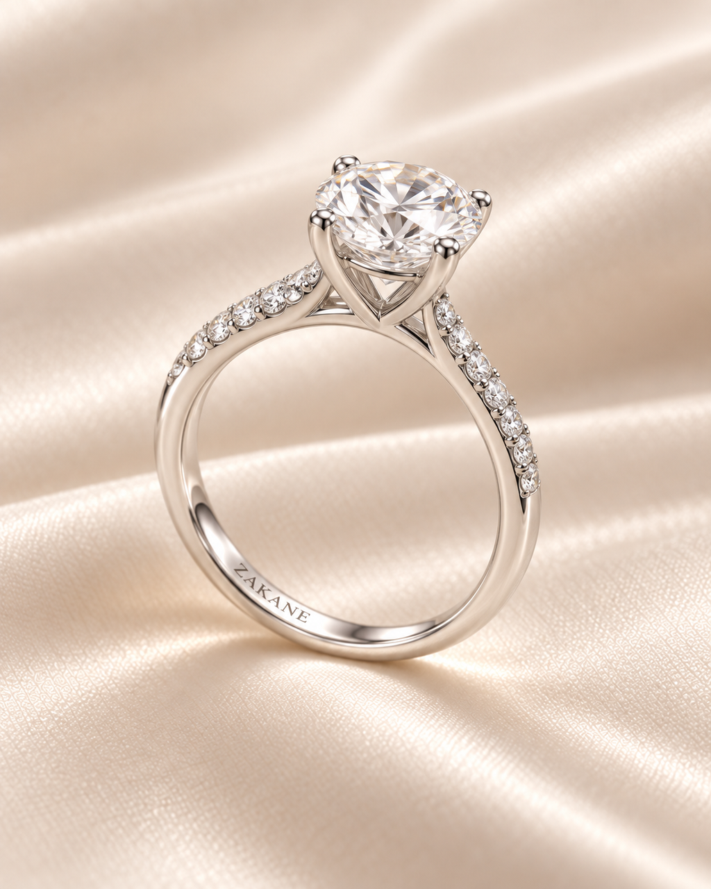 Lumière Solitaire Ring
